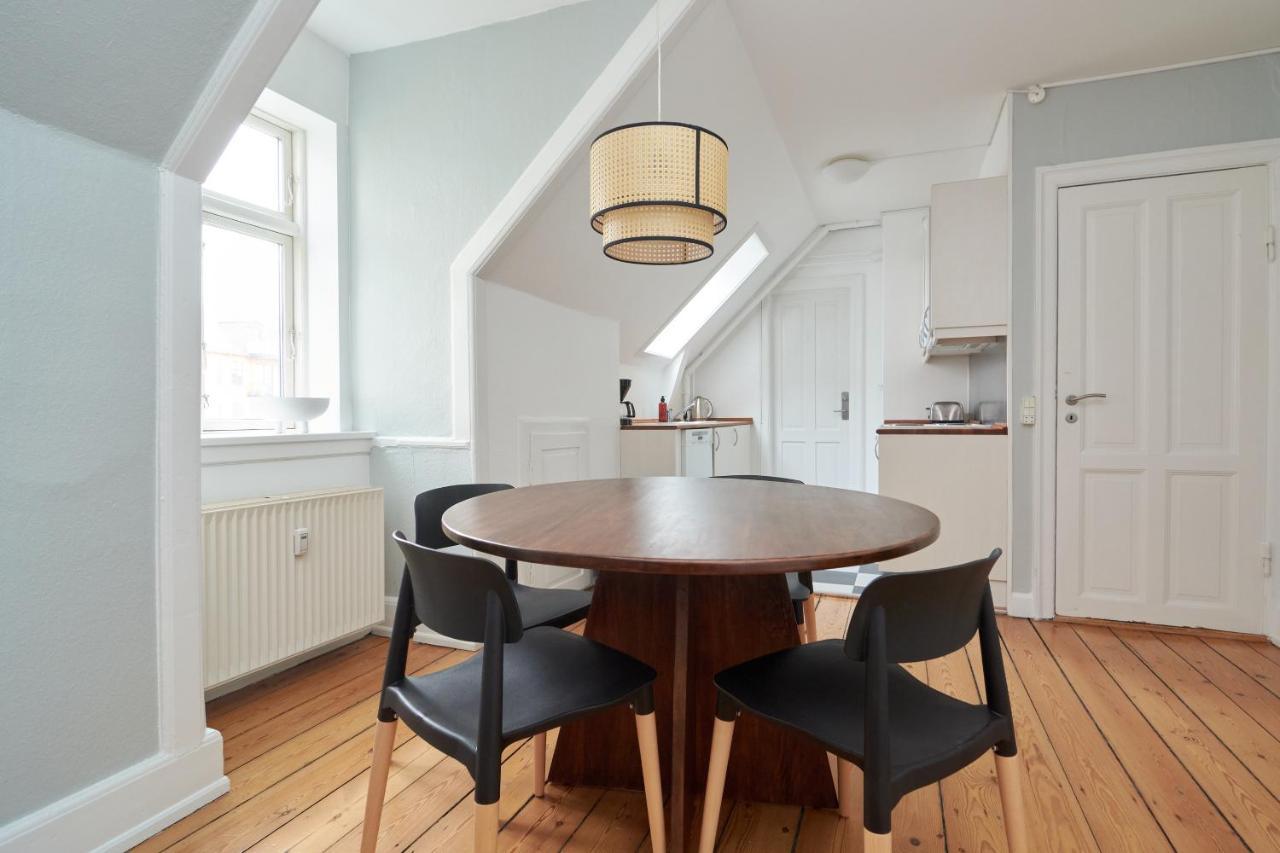 Stylish 5 Person Apartment In Vibrant Urban Area Копенгаген Экстерьер фото